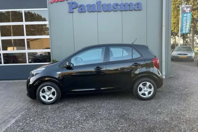 Kia Picanto (2018) thumbnail 2