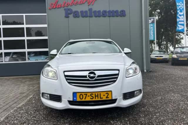 Opel Insignia (2011) thumbnail 5