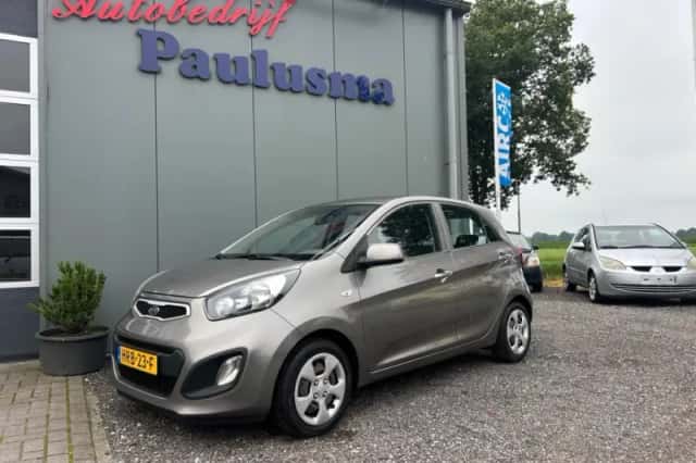 Kia Picanto (2011) thumbnail 1