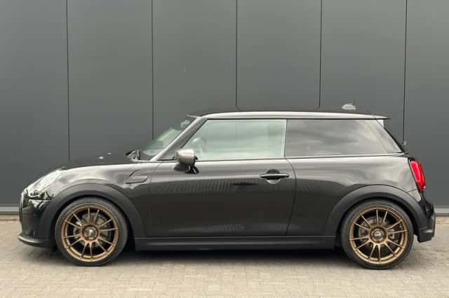 MINI Cooper (2021) thumbnail 5