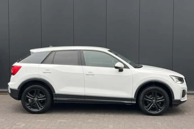 Audi Q2 (2023) thumbnail 2