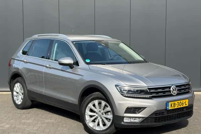 Volkswagen Tiguan (2016) thumbnail 1