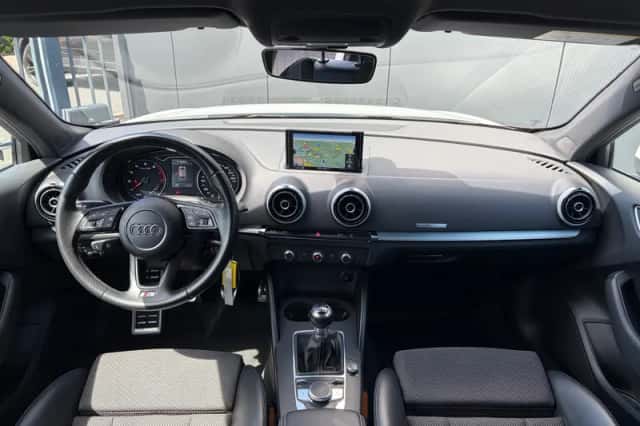 Audi A3 (2017) thumbnail 6
