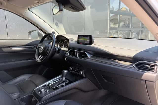 Mazda CX-5 (2018) thumbnail 5