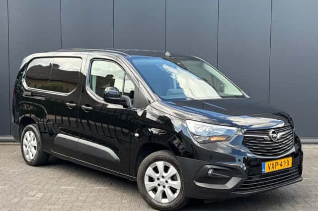 Opel Combo (2023) thumbnail 1
