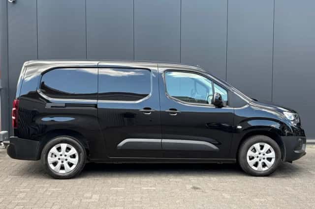Opel Combo (2023) thumbnail 2