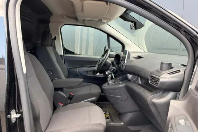 Opel Combo (2023) thumbnail 3