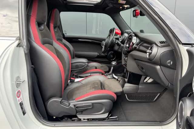MINI John Cooper Works (2015) thumbnail 3