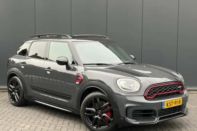 MINI Countryman (2018) thumbnail 1