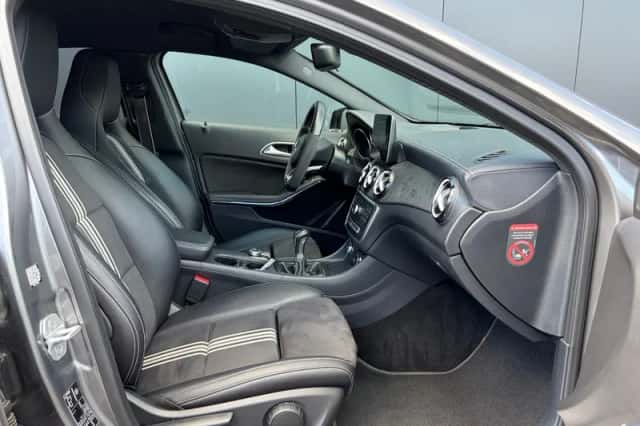 Mercedes-Benz A-Klasse (2017) thumbnail 3