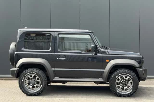 Suzuki Jimny (2020) thumbnail 2