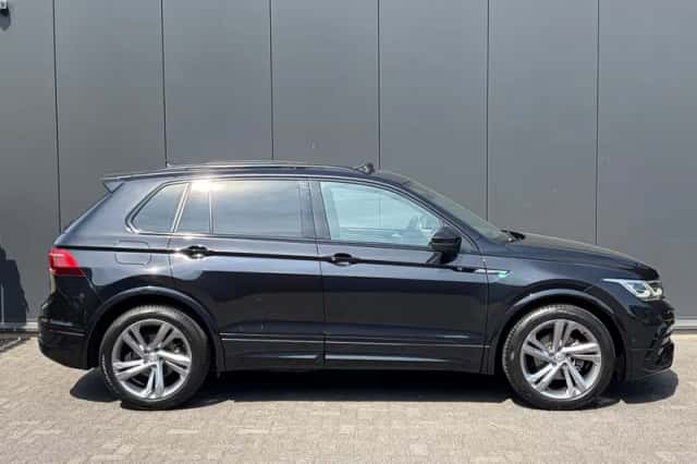 Volkswagen Tiguan (2020) thumbnail 2