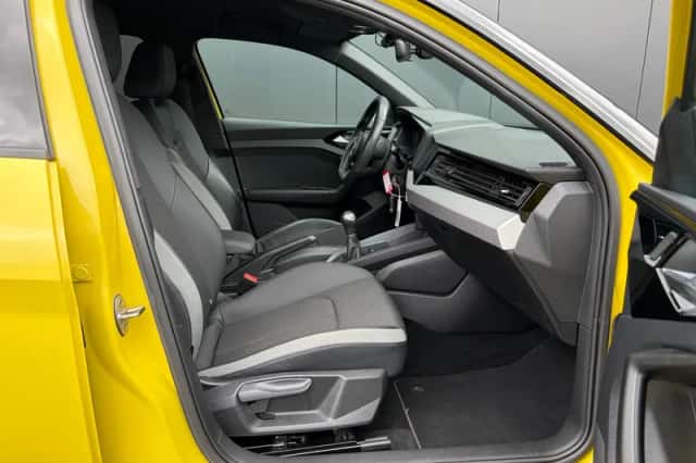Audi A1 (2019) thumbnail 3