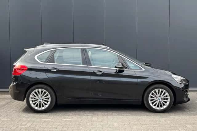 BMW 2-Serie Active Tourer (2019) thumbnail 2