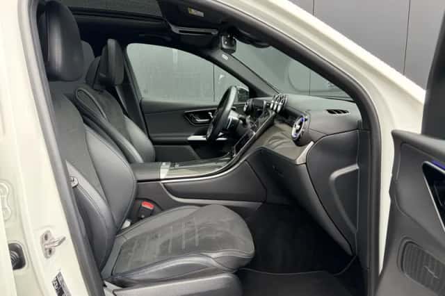 Mercedes-Benz GLC-Klasse (2023) thumbnail 3