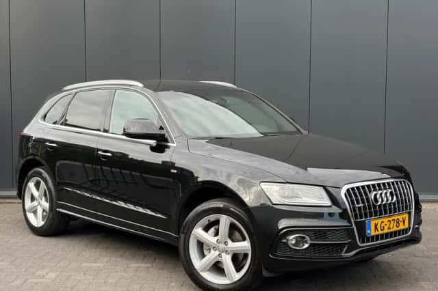 Audi Q5 (2016) thumbnail 1
