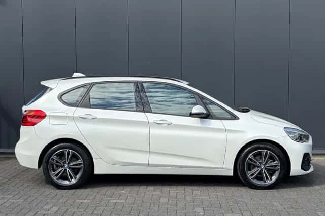 BMW 2-Serie Active Tourer (2019) thumbnail 2