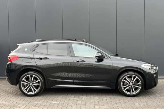 BMW X2 (2019) thumbnail 2