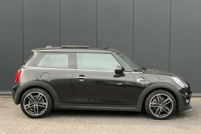 MINI Cooper (2020) thumbnail 2