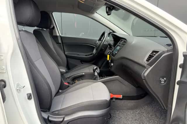 Hyundai i20 (2020) thumbnail 4