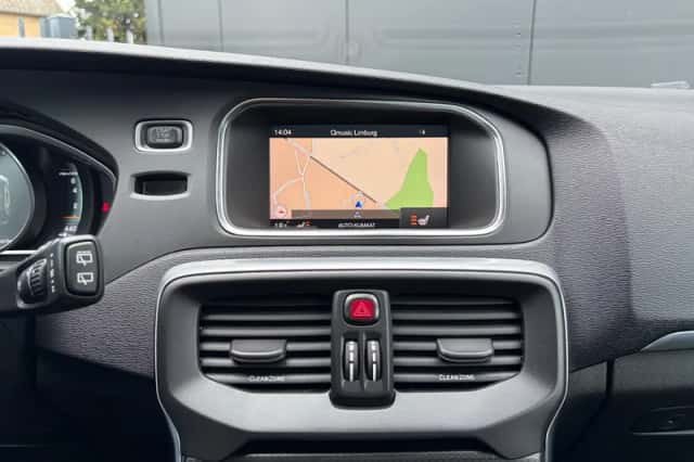 Volvo V40 (2020) thumbnail 6