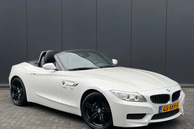 BMW Z4 (2015) thumbnail 1