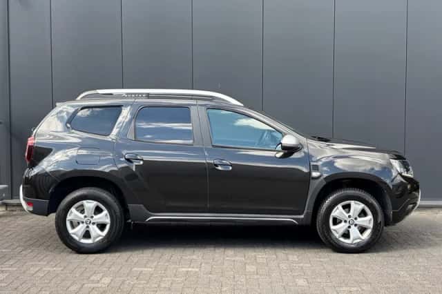 Dacia Duster (2019) thumbnail 2