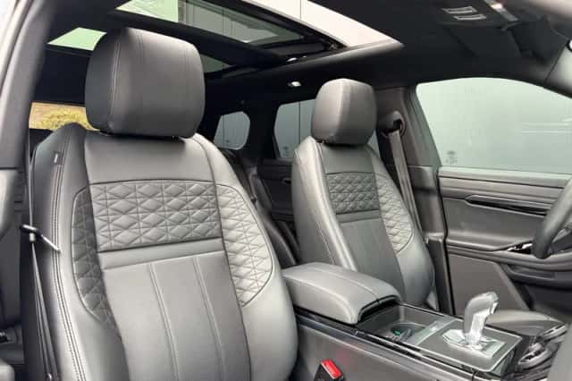 Land Rover Range Rover Evoque (2021) thumbnail 5