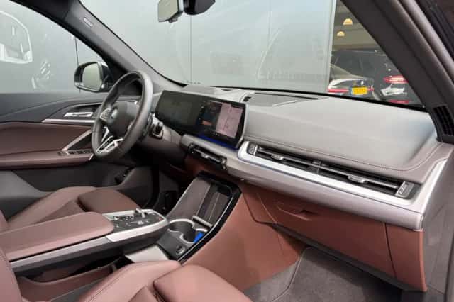 BMW X1 (2025) thumbnail 5