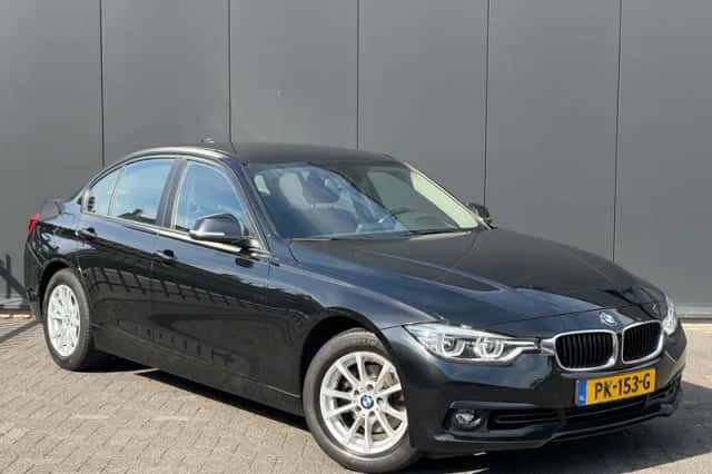 BMW 3-Serie (2017) thumbnail 1