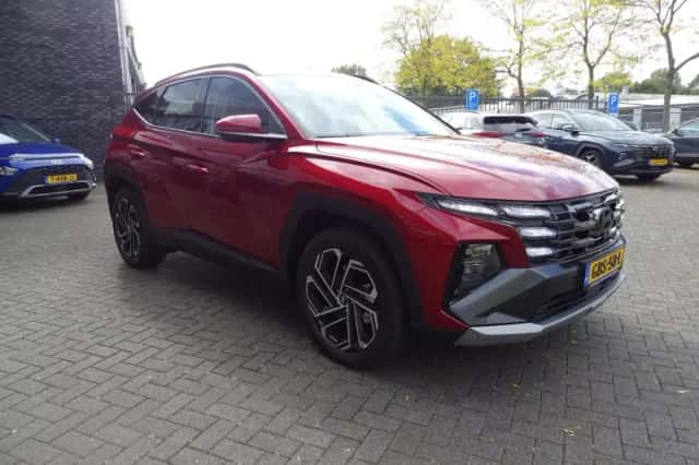 Hyundai Tucson (2024) thumbnail 2