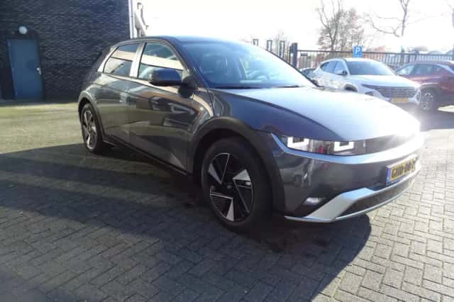 Hyundai Ioniq 5 (2024) thumbnail 2