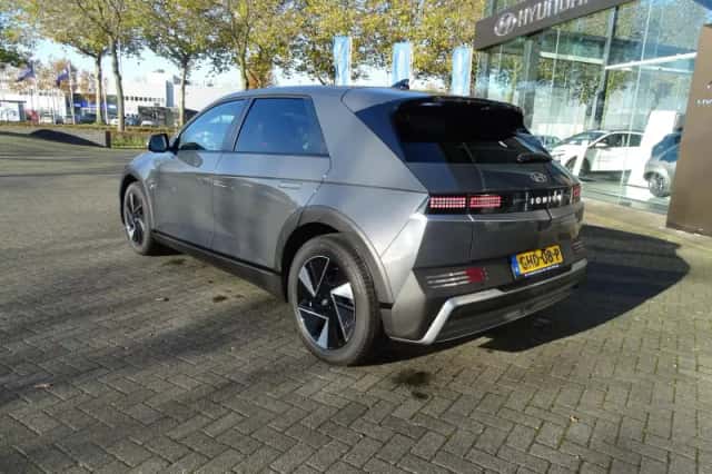 Hyundai Ioniq 5 (2024) thumbnail 4