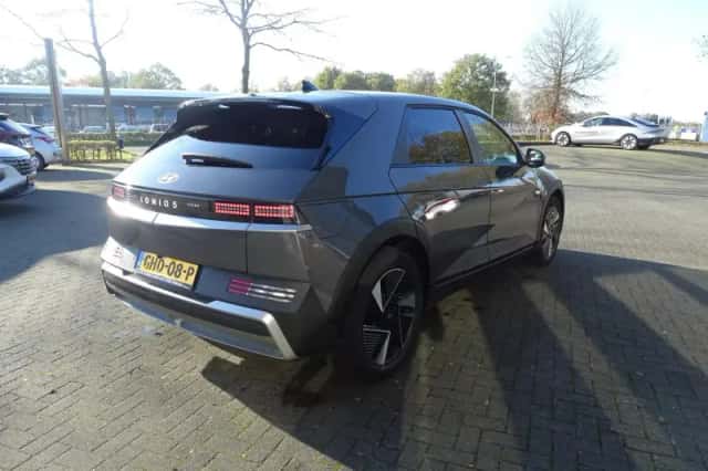 Hyundai Ioniq 5 (2024) thumbnail 5
