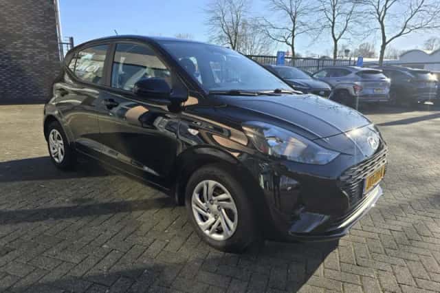 Hyundai i10 (2025) thumbnail 2