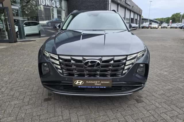 Hyundai Tucson (2024) thumbnail 3