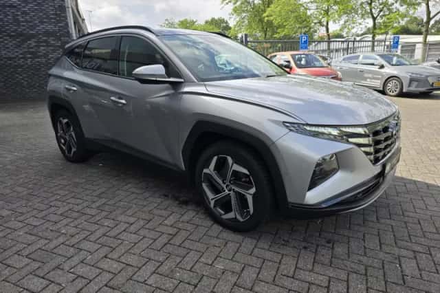 Hyundai Tucson (2023) thumbnail 2