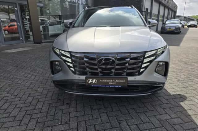 Hyundai Tucson (2023) thumbnail 3