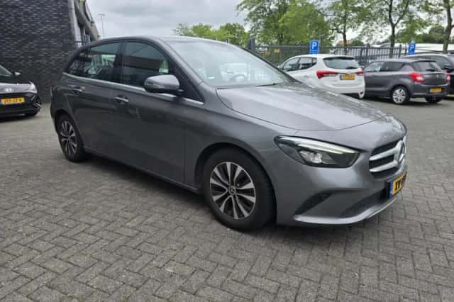Mercedes-Benz B-Klasse (2019) thumbnail 2