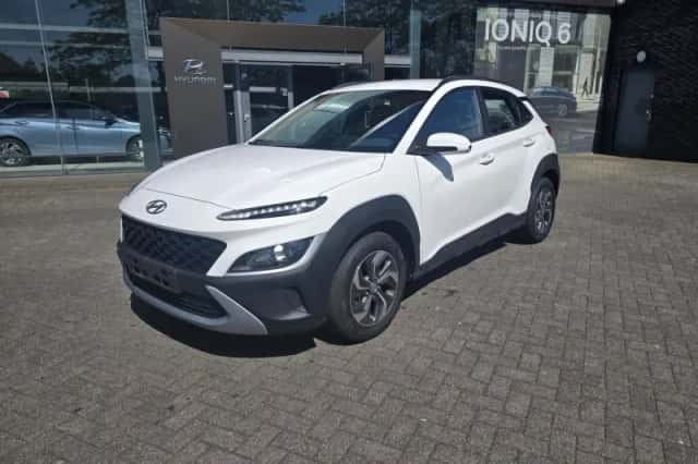Hyundai Kona (2022) thumbnail 1