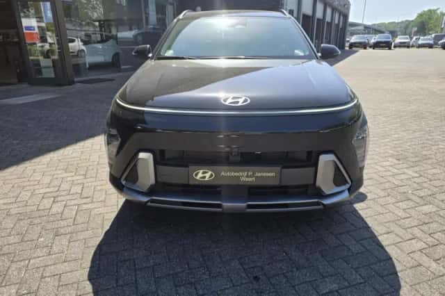 Hyundai Kona (2025) thumbnail 3