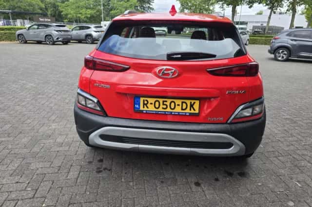 Hyundai Kona (2021) thumbnail 6