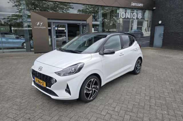Hyundai i10 (2022) thumbnail 1