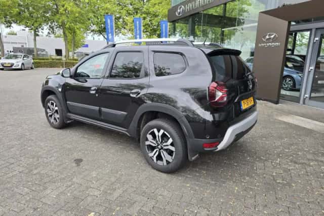 Dacia Duster (2022) thumbnail 4