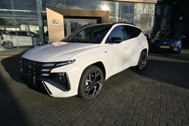 Hyundai Tucson (2025) thumbnail 1
