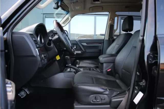 Mitsubishi Pajero (2016) thumbnail 6