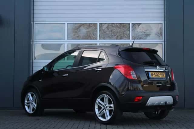 Opel Mokka (2013) thumbnail 4