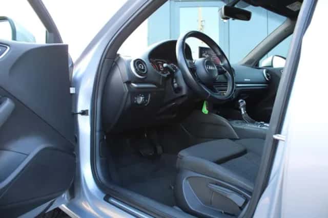 Audi A3 (2017) thumbnail 5