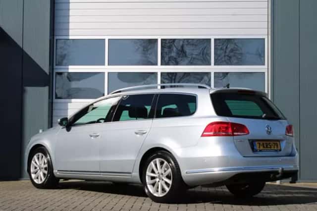 Volkswagen Passat (2013) thumbnail 4