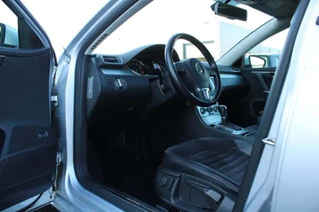 Volkswagen Passat (2013) thumbnail 5